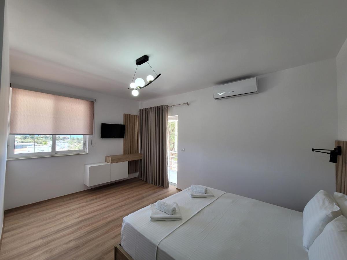 Prestige Hotel Ksamil Eksteriør billede