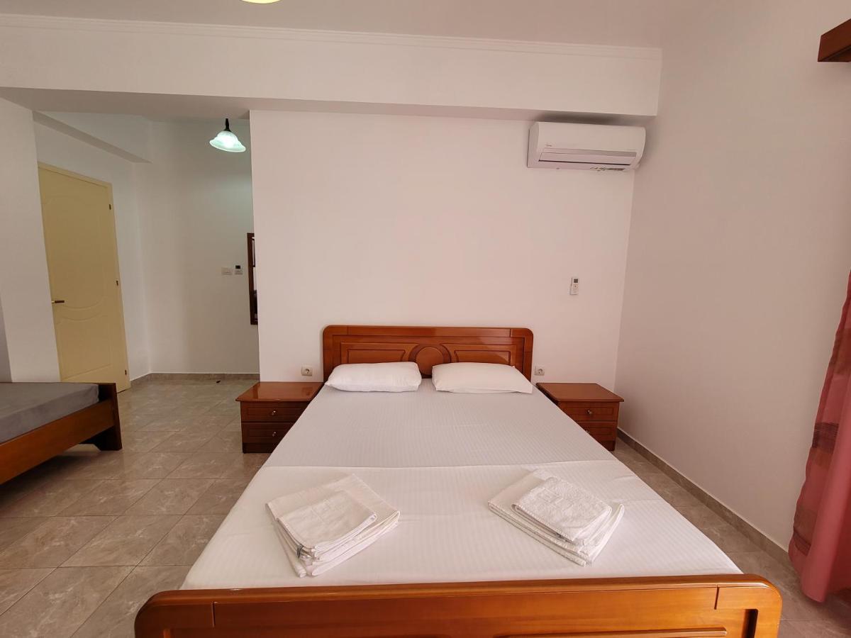 Prestige Hotel Ksamil Eksteriør billede
