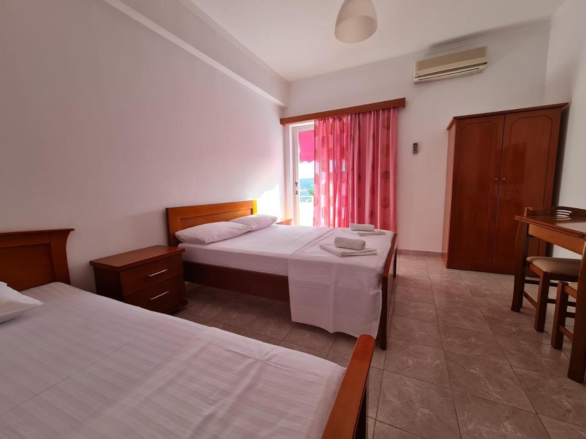 Prestige Hotel Ksamil Eksteriør billede