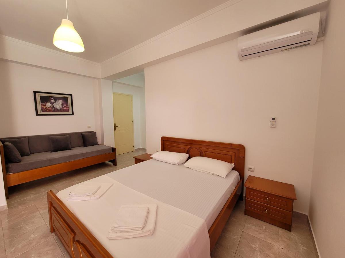 Prestige Hotel Ksamil Eksteriør billede