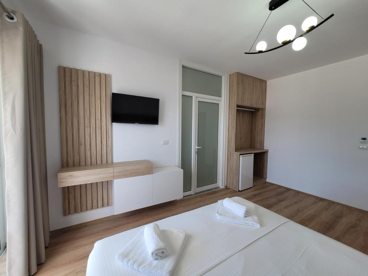 Prestige Hotel Ksamil Eksteriør billede