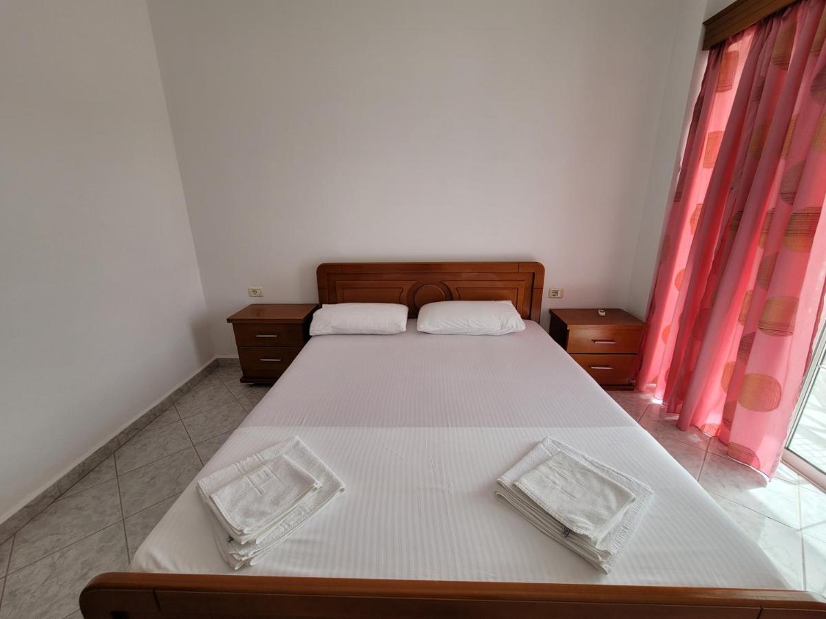 Prestige Hotel Ksamil Eksteriør billede