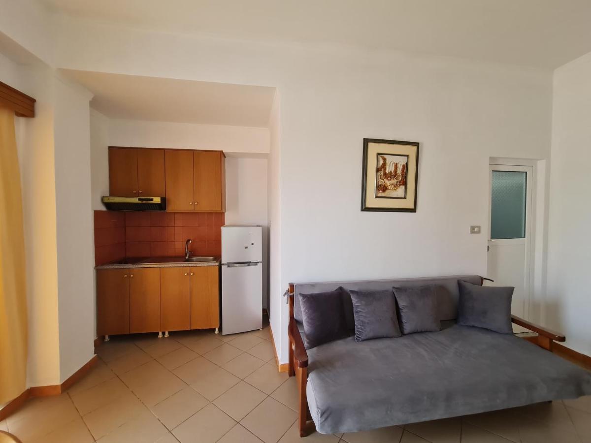 Prestige Hotel Ksamil Eksteriør billede