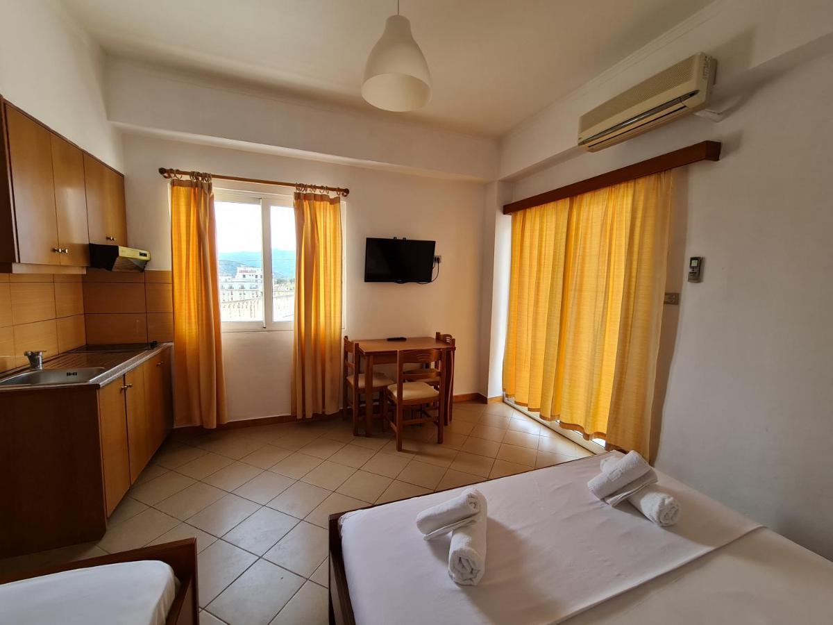 Prestige Hotel Ksamil Eksteriør billede