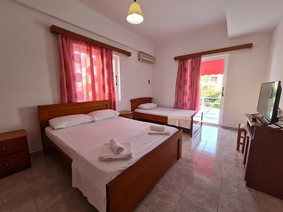 Prestige Hotel Ksamil Eksteriør billede