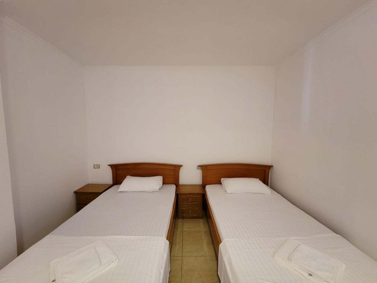 Prestige Hotel Ksamil Eksteriør billede
