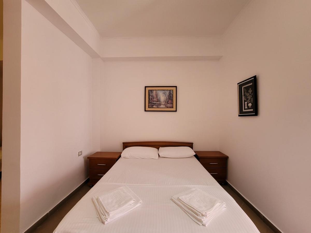 Prestige Hotel Ksamil Eksteriør billede